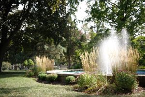 A photo of a water fountain at Woodlawn Memorial Park.