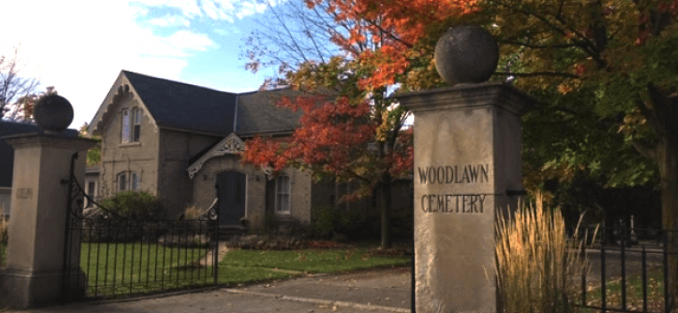 What Is The Difference Between A Cemetery and A Memorial Park?